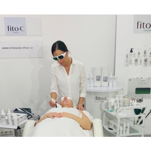 fito.C -  Új Termékek és Anti-Ageing Kezelés Mezo+Lézerrel,  76 perc - Egy Zoom előadás rögzített változata, 2022 - INGYENES